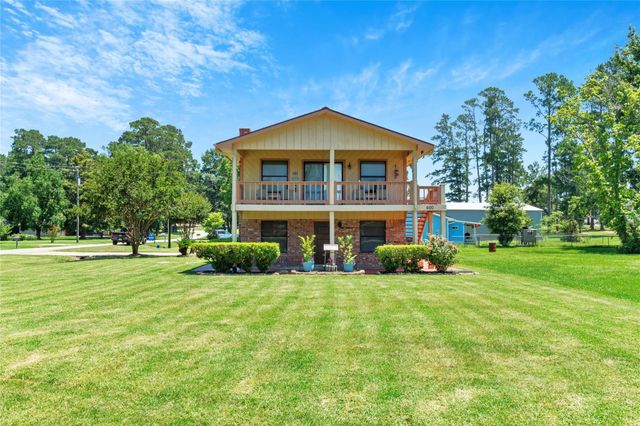 600 Sam Houston Lp, Point Blank, TX 77364