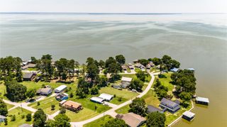 600 Sam Houston Lp, Point Blank, TX 77364