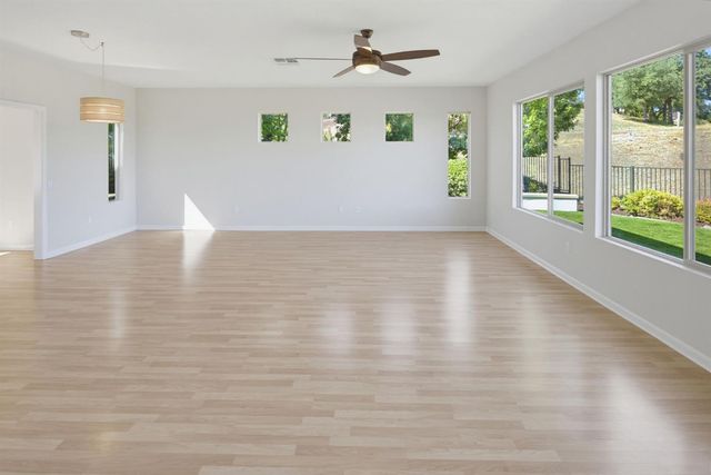 2341 Stepping Stone Ln, Lincoln, CA 95648