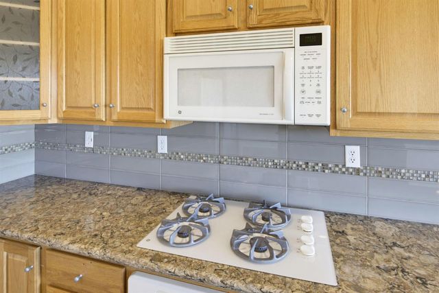 2341 Stepping Stone Ln, Lincoln, CA 95648
