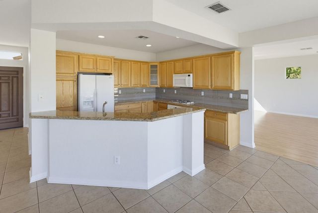 2341 Stepping Stone Ln, Lincoln, CA 95648