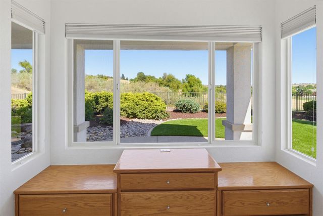 2341 Stepping Stone Ln, Lincoln, CA 95648