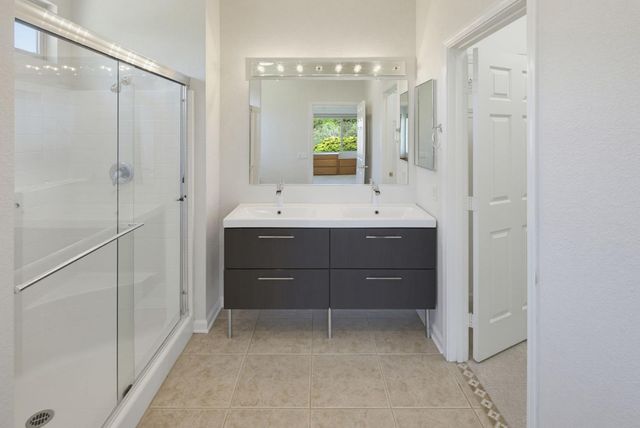 2341 Stepping Stone Ln, Lincoln, CA 95648