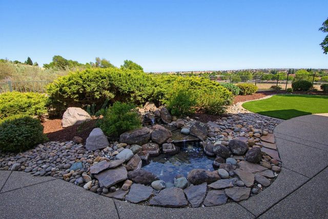 2341 Stepping Stone Ln, Lincoln, CA 95648