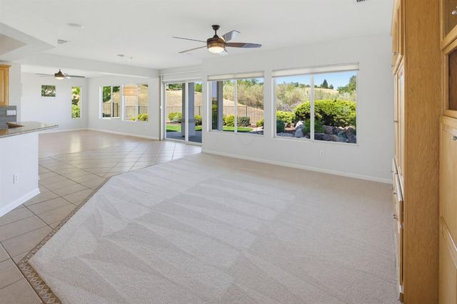 2341 Stepping Stone Ln, Lincoln, CA 95648