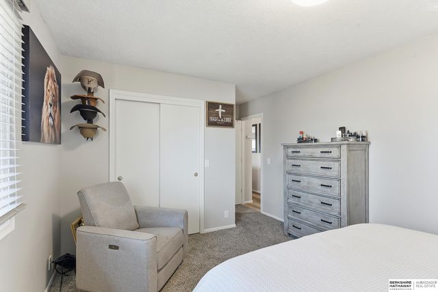 13305 S 20th Avenue, Bellevue, NE 68123