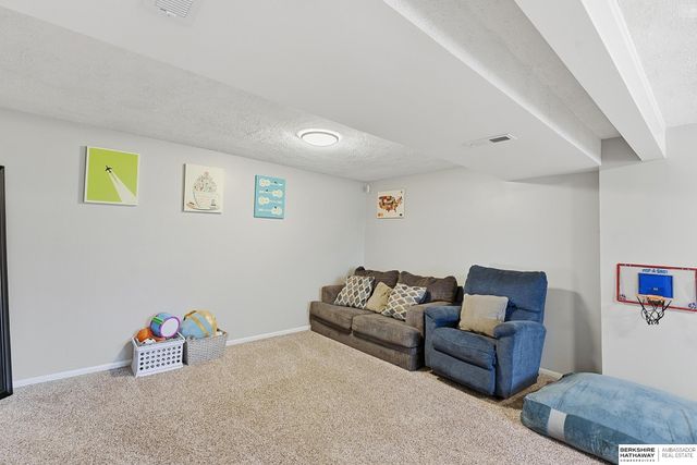 13305 S 20th Avenue, Bellevue, NE 68123