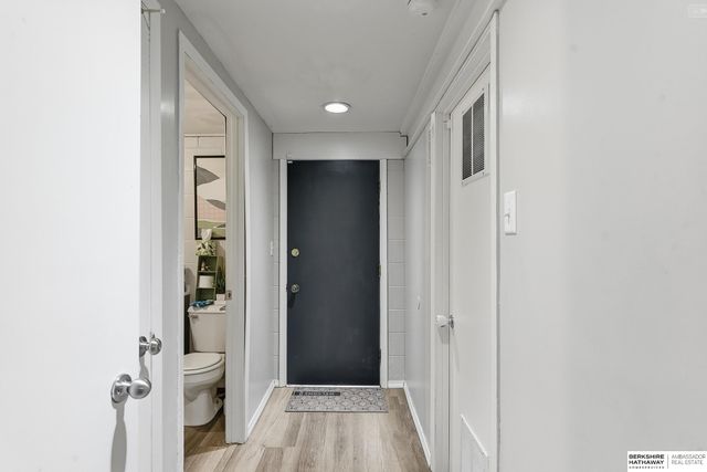 13305 S 20th Avenue, Bellevue, NE 68123