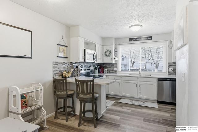 13305 S 20th Avenue, Bellevue, NE 68123