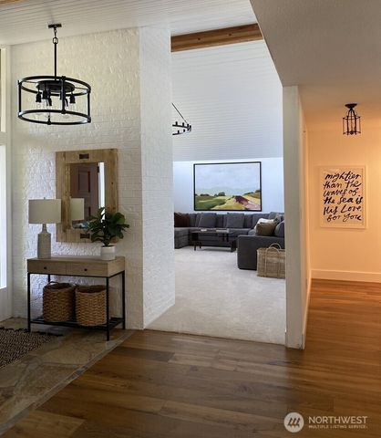 720 1st Street, Hoquiam, WA 98550