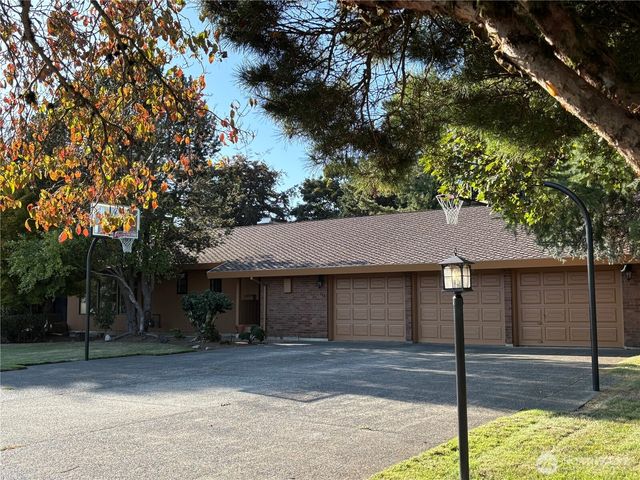 720 1st Street, Hoquiam, WA 98550