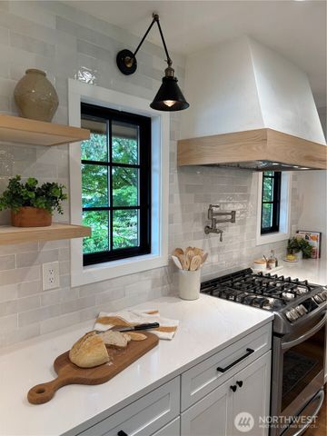 720 1st Street, Hoquiam, WA 98550