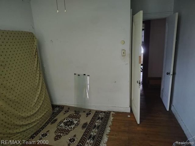 8700 Dexter Avenue, Detroit, MI 48206
