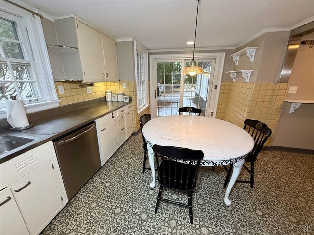 60 Sullivan Street, Cazenovia, NY 13035