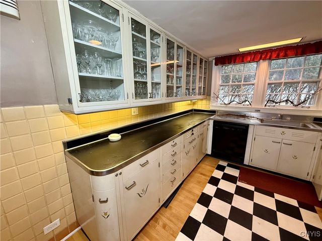 60 Sullivan Street, Cazenovia, NY 13035