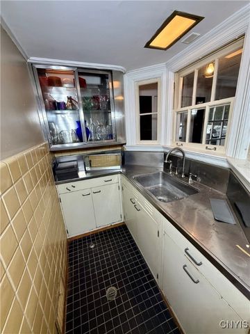 60 Sullivan Street, Cazenovia, NY 13035