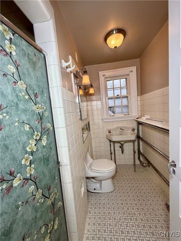 60 Sullivan Street, Cazenovia, NY 13035