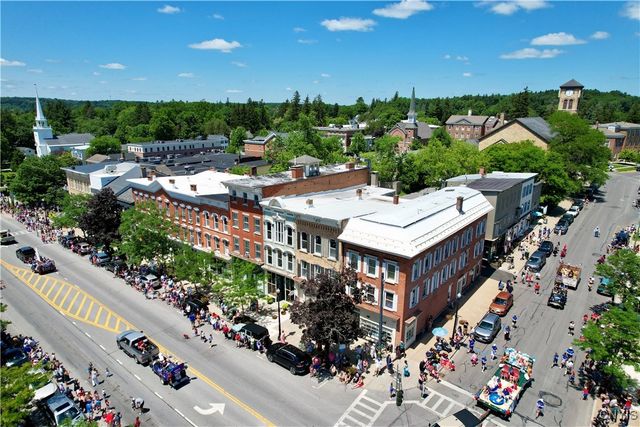 60 Sullivan Street, Cazenovia, NY 13035