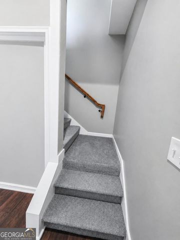 5589 River Road B, Ellenwood, GA 30294