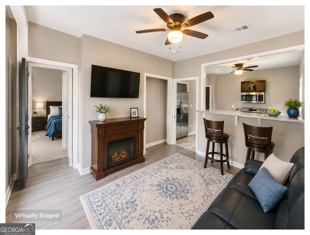 5589 River Road B, Ellenwood, GA 30294