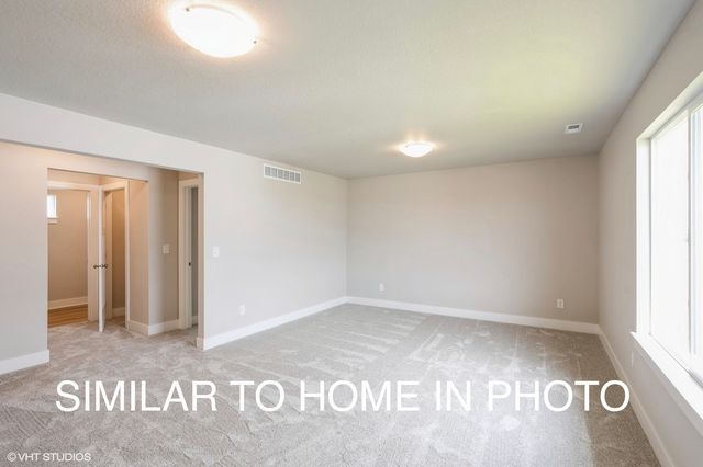 5664 Brook View Avenue, Des Moines, IA 50317