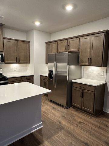 1021 Royal Gorge Pvt Ct, Gallatin, TN 37066