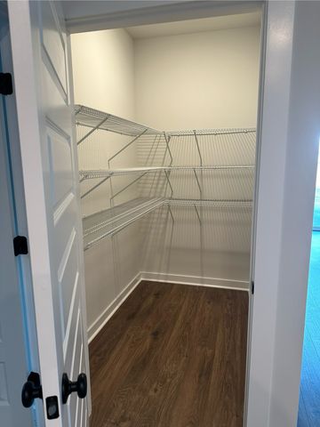 1021 Royal Gorge Pvt Ct, Gallatin, TN 37066