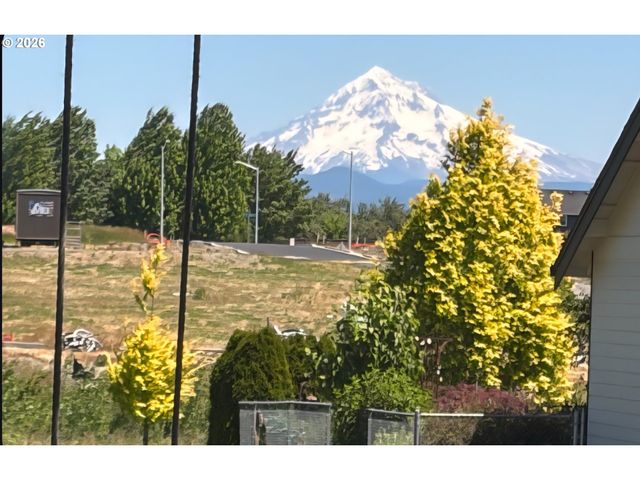 5321 Se WELCH Rd, Gresham, OR 97080