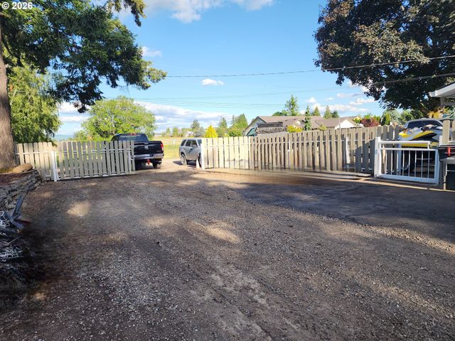 5321 Se WELCH Rd, Gresham, OR 97080