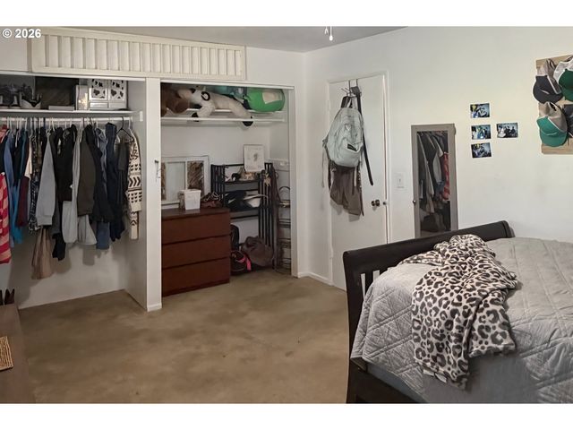 5321 Se WELCH Rd, Gresham, OR 97080