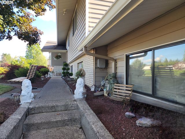5321 Se WELCH Rd, Gresham, OR 97080