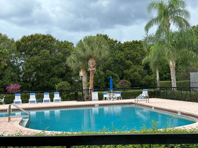 7461 SE Autumn Lane, Hobe Sound, FL 33455