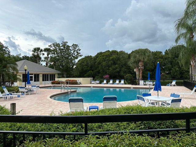 7461 SE Autumn Lane, Hobe Sound, FL 33455