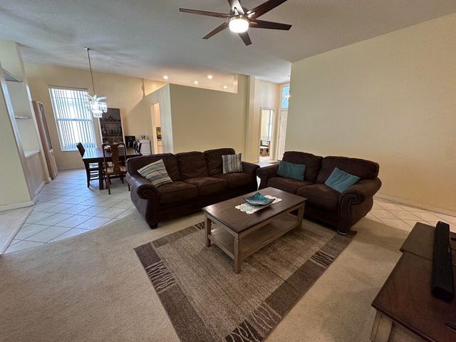 7461 SE Autumn Lane, Hobe Sound, FL 33455