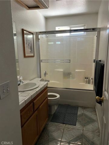 16790 Sycamore, Hesperia, CA 92345