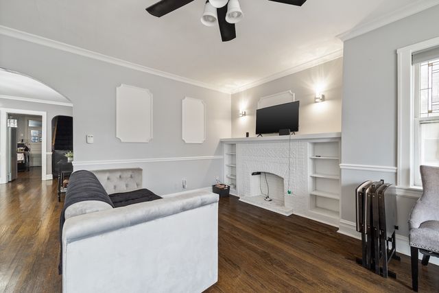 3723 Home Avenue, Berwyn, IL 60402