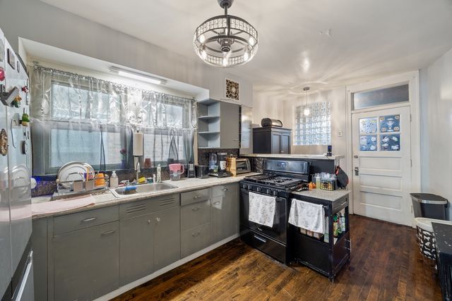 3723 Home Avenue, Berwyn, IL 60402