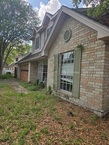 6911 Oak Bough Drive, Houston, TX 77088
