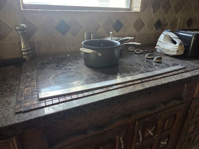 6911 Oak Bough Drive, Houston, TX 77088