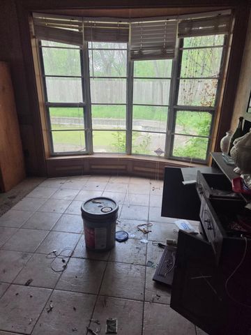 6911 Oak Bough Drive, Houston, TX 77088