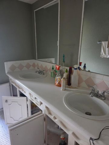 6911 Oak Bough Drive, Houston, TX 77088