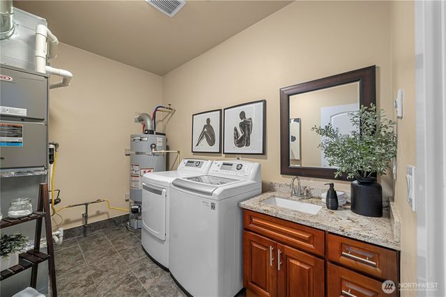 3139 Oas Drive W, University Place, WA 98466