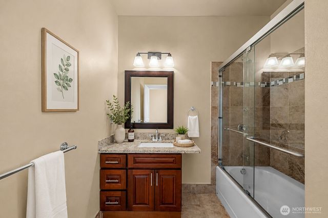 3139 Oas Drive W, University Place, WA 98466