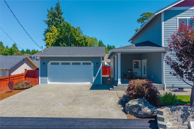 3139 Oas Drive W, University Place, WA 98466