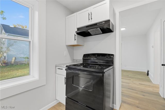 207 W 13th Street, Lorain, OH 44052