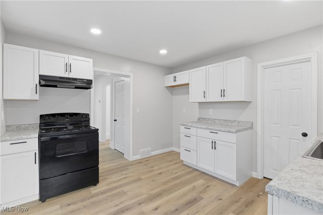 207 W 13th Street, Lorain, OH 44052