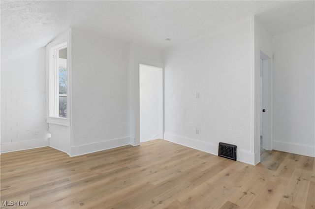 207 W 13th Street, Lorain, OH 44052