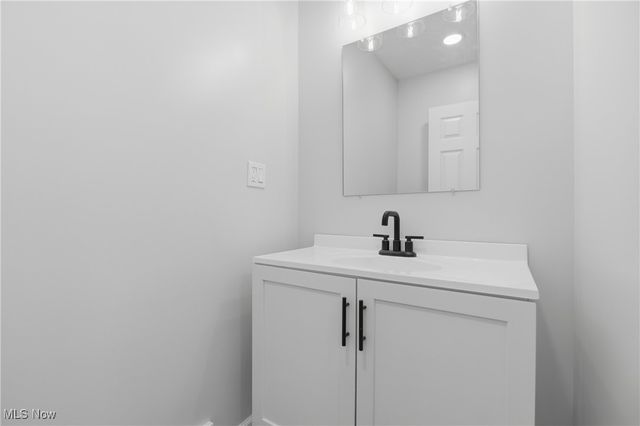 207 W 13th Street, Lorain, OH 44052