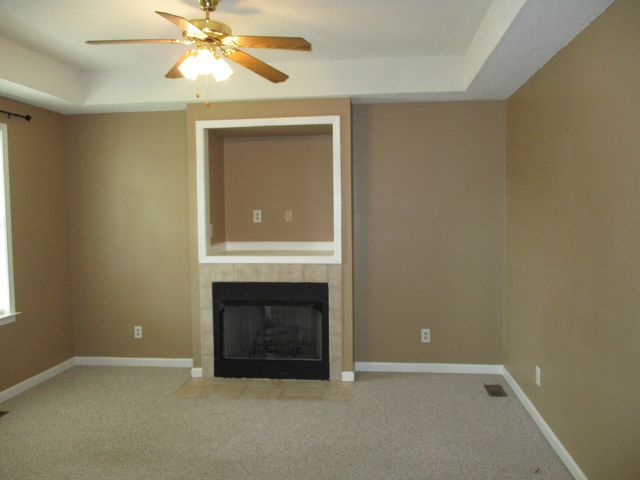 3169 Buckhorn Ct, Clarksville, TN 37043