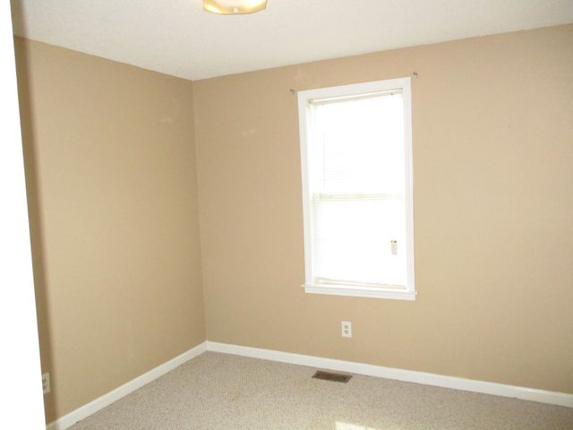 3169 Buckhorn Ct, Clarksville, TN 37043